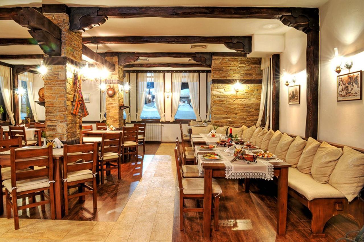 "Моето Любимо Място", Смолянски Езера - "My Favorite Place", Smolyan Lakes Buitenkant foto