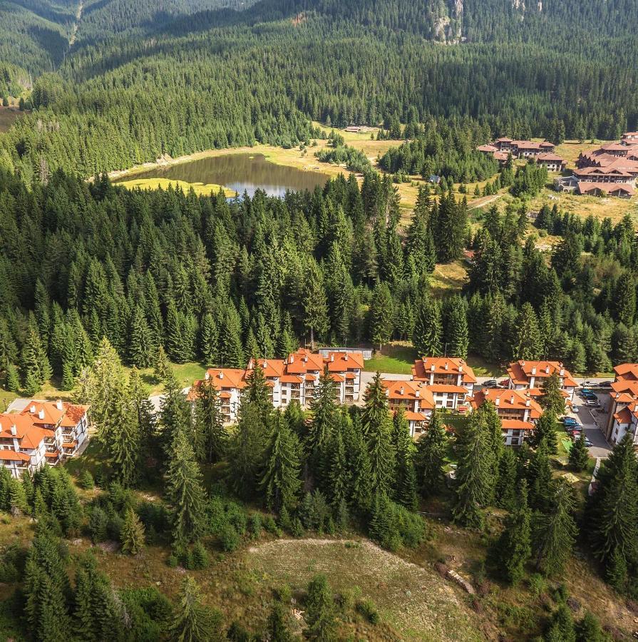 "Моето Любимо Място", Смолянски Езера - "My Favorite Place", Smolyan Lakes Buitenkant foto