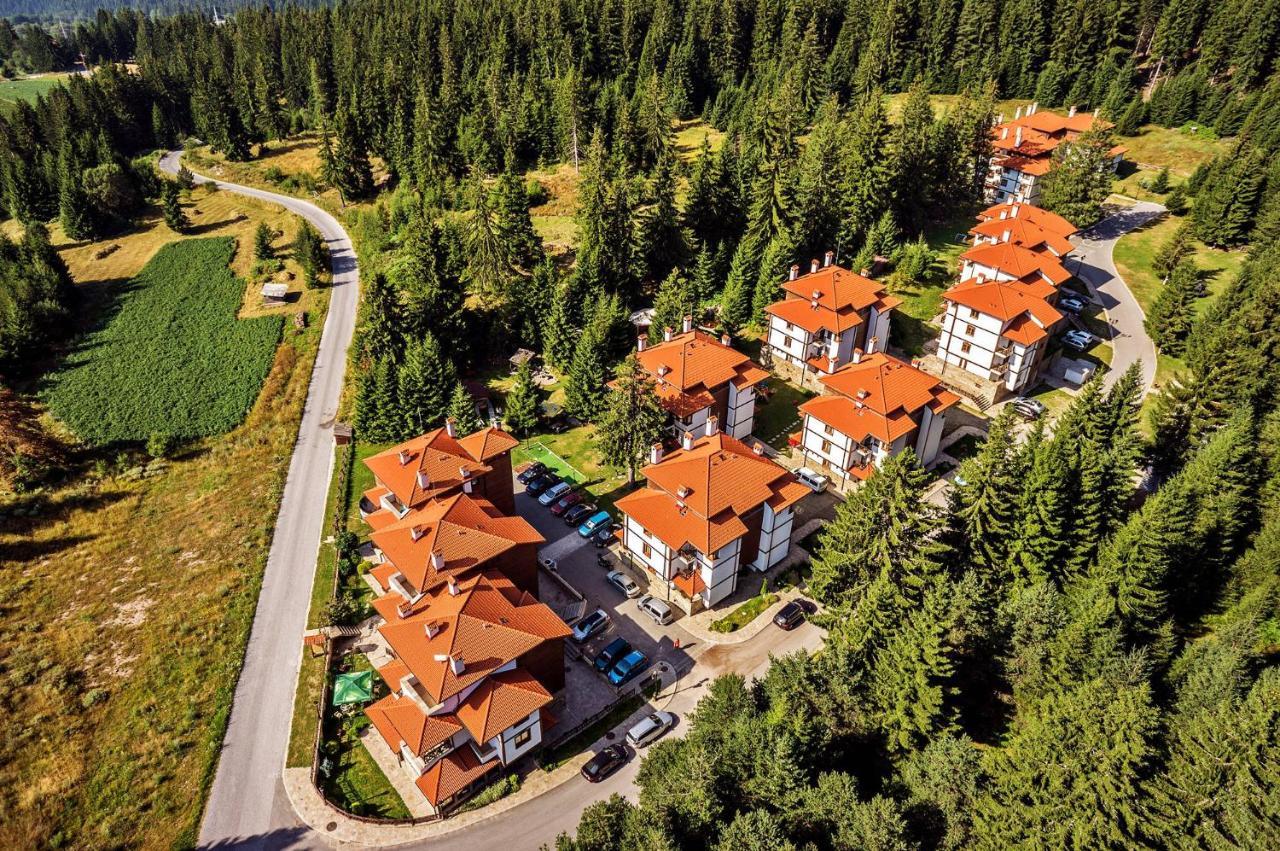 "Моето Любимо Място", Смолянски Езера - "My Favorite Place", Smolyan Lakes Buitenkant foto